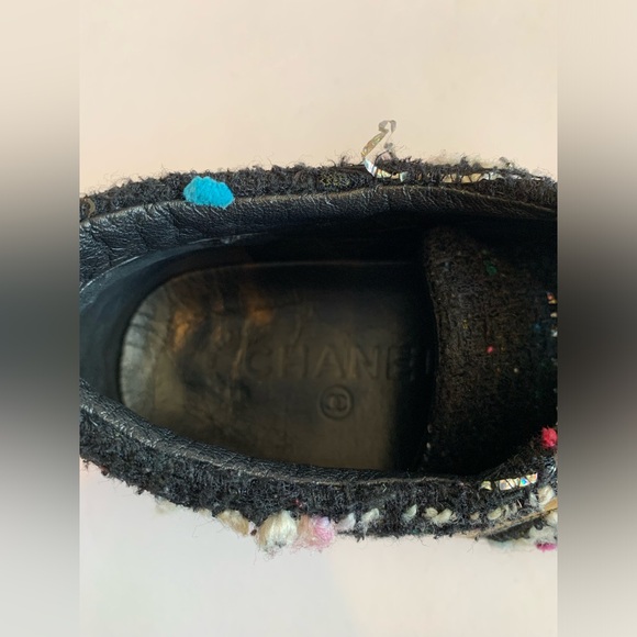 Chanel Gold Boucle Sneakers - Size 38.5 - Picture 7 of 9